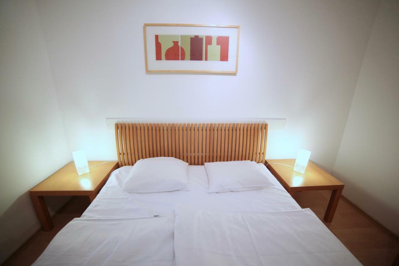 Wellness Apartman Pec เปตส์ปอตสเนซโค ภายนอก รูปภาพ